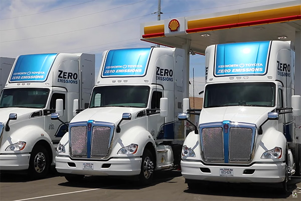 Kenworth Toyota Hydrogen Trucks at High Capacity Shell Fueling Station